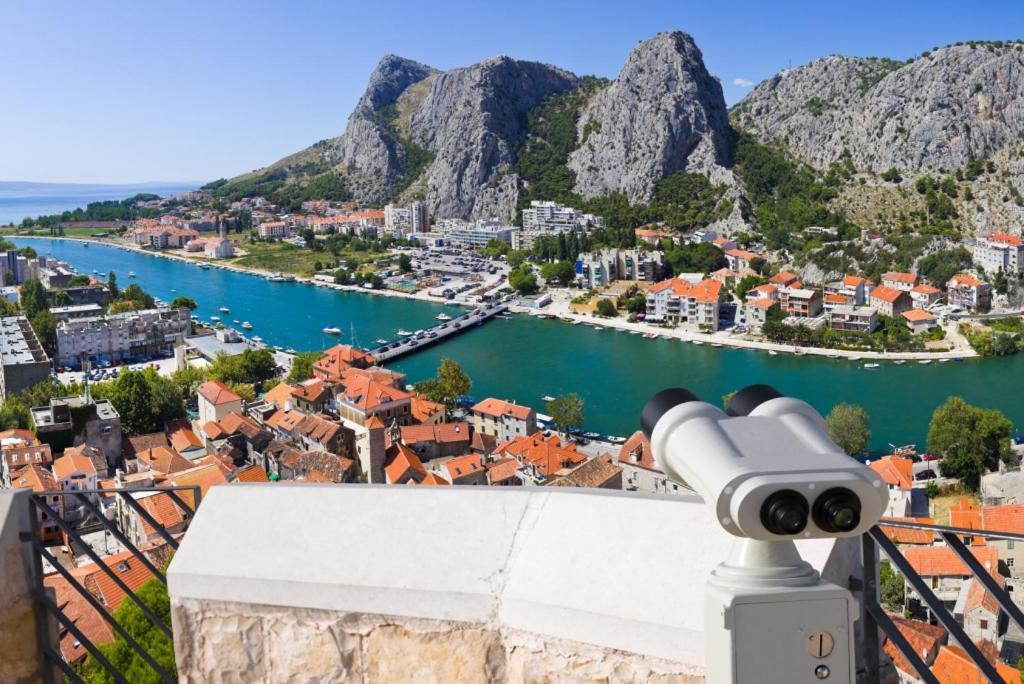 Apartman R.R. Omiš Buitenkant foto