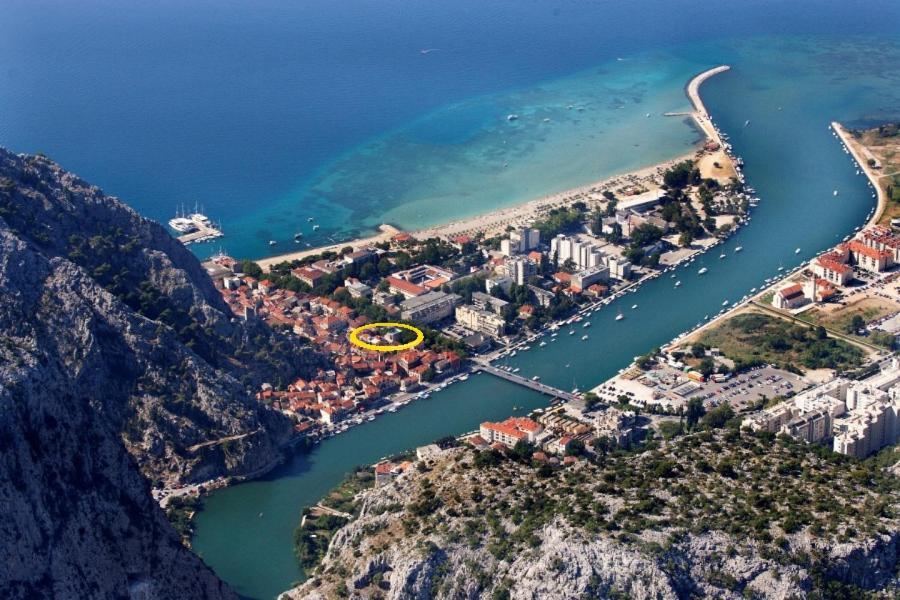 Apartman R.R. Omiš Buitenkant foto