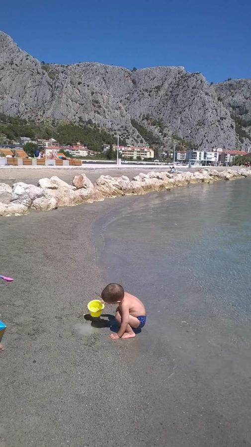 Apartman R.R. Omiš Buitenkant foto