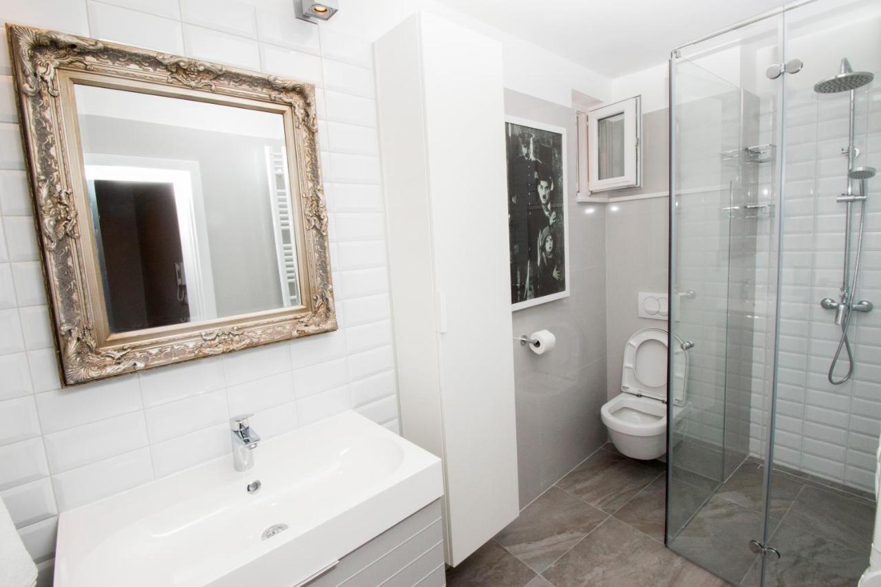 Apartman R.R. Omiš Buitenkant foto